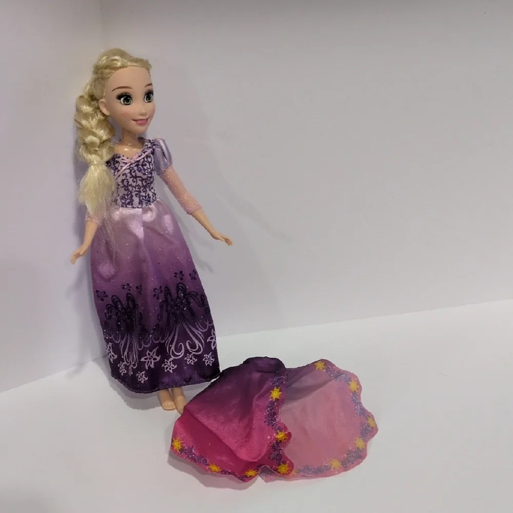Disney Princess Doll Bundle - Picture 3 of 12